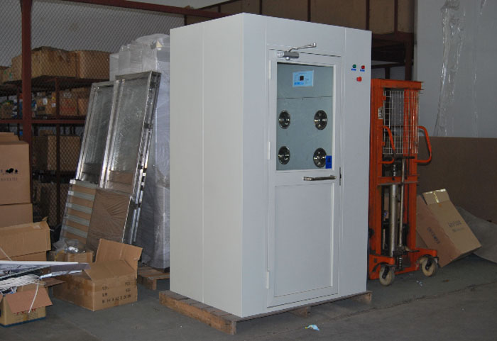 風淋室是潔凈室和潔凈廠房配套設備 風淋室是潔凈室和潔凈廠房配套設備