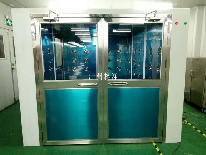 汽車涂裝車間風淋室外表美觀大方 汽車涂裝車間風淋室外表美觀大方