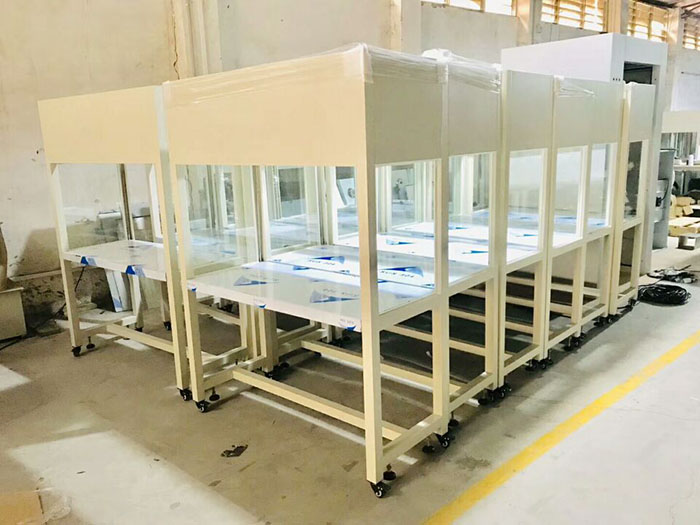 無(wú)塵工作臺(tái)可分別為垂直流無(wú)塵工作臺(tái)和水平流無(wú)塵工作臺(tái) 無(wú)塵工作臺(tái)可分別為垂直流無(wú)塵工作臺(tái)和水平流無(wú)塵工作臺(tái)